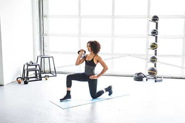 Découvrez notre test détaillé du kettlebell en vinyle Everlast 9 kg : performance, qualité et avis d'expert pour cet équipement de musculation. 